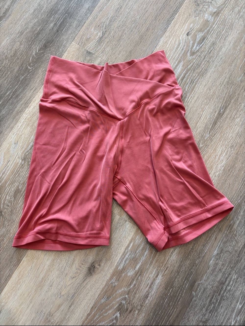 High-Waist Crossover Women’s Active Bike Shorts — Dusty Rose